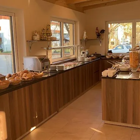 Отель Charlotte Инсбрук