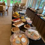 Charlotte Hotel