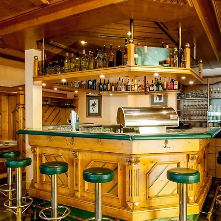 夏洛特酒店 酒店