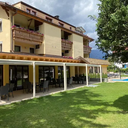 夏洛特酒店 酒店