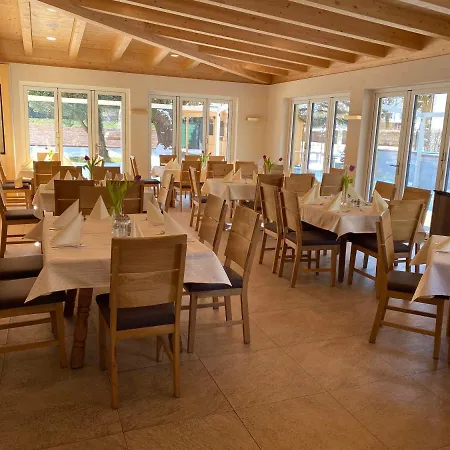 夏洛特酒店 酒店